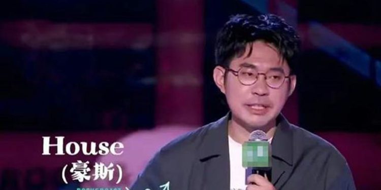 笑果旗下脫口秀演員李昊石(翻拍自微博)