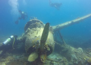 冷血！中國海盜褻瀆海洋軍墓 英譴責並展開調查