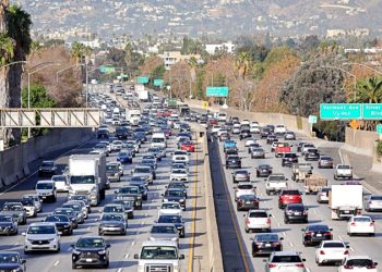 加州洛杉磯的高速公路。（Getty Images）