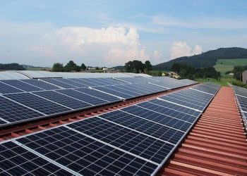研究：美35%製造業可通過屋頂太陽能電池板供電