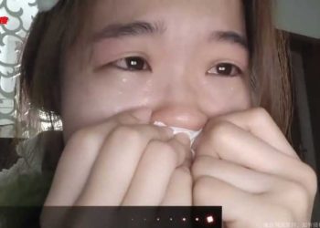 擺攤整天只賣掉一個 中國年輕人崩潰痛哭