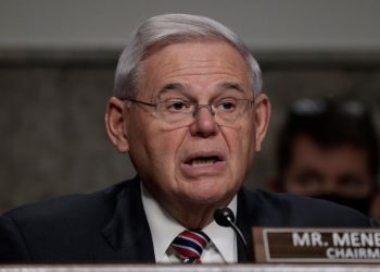 參議院外交關係委員會主席、民主黨籍參議員梅嫩德斯（Bob Menendez）。（Getty Images)