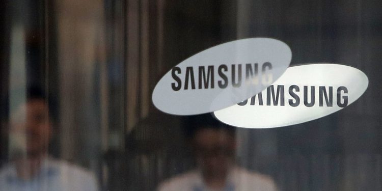 機密遭外洩，Samsung發現用AI就開除；IBM近8千員工生計堪憂。 (圖片來源： Chung Sung-Jun/Getty Images)