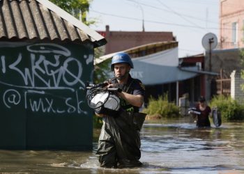 最新戰況：水壩爆炸兇手已確定？俄軍朝烏救援人員開火 中國小粉紅援俄影片爆紅 北約成員國或願派兵援烏