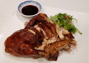 【梁廚美食】焗烏龍茶香雞/黑松露醬炒帶子蝦球介蘭/金針菇煙肉捲