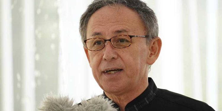 日本沖繩縣知事玉城丹尼（Denny Tamaki） （圖片：Jinhee Lee/SOPA Images/LightRocket via Getty Images)
