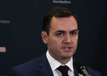 美中戰略競爭委員會主席加拉格爾（Mike Gallagher）（圖片：Alex Wong/Getty Images)