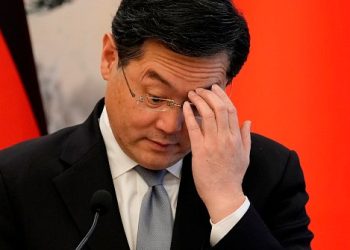 習近平落下鍘刀 傅曉田是雙面諜或秦剛因犯大忌而消失？