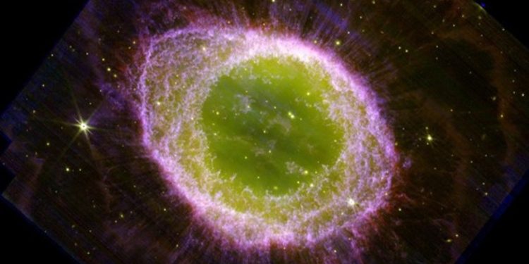 韋伯望遠鏡探測到的死亡到白矮星散發的環型光環(圖片來源:視頻截圖)。
