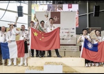 陸台旗罕見同框無異聲 矢板明夫：凸顯中共外交部的混亂