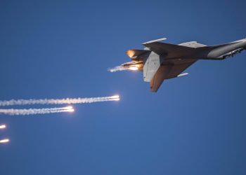 五角大樓：中共兩年內攔截美軍機180多次 超前10年總和