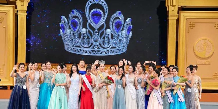 P1:2023年9月30日晚,新唐人首屆全球華人選美大賽總決賽及加冕典禮在紐約帕切斯學院表演藝術中心舉行。(戴兵/大紀元)