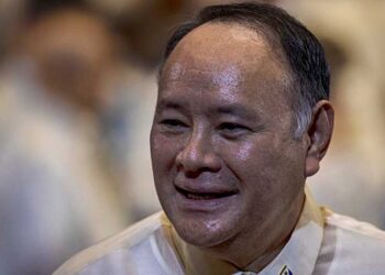 菲律賓和法國防長簽意向書 反擊中共擴張