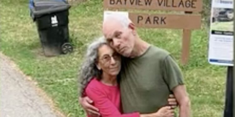美國人質加迪·哈蓋於12月22日在加沙死亡,圖中為他和夫人的合影(圖片來源:視頻截圖)