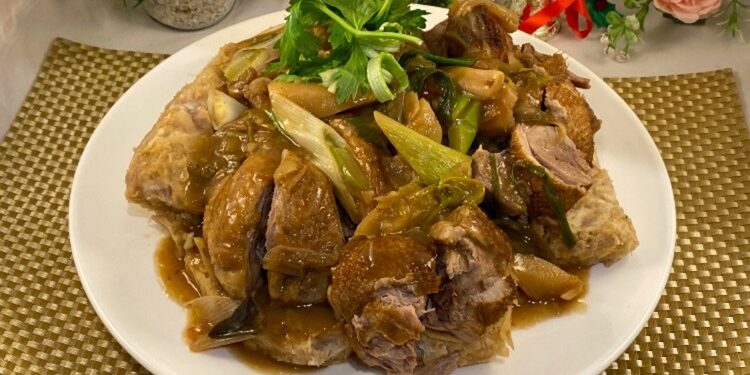 本食譜及照片由 【梁廚美食】烹飪節目梁師傅提供
Recipe and Photo developed by Master Chef James Leung