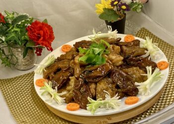 【梁廚美食】龍鳳金蠔喜迎春/片糖年糕/紅蔥醬肉碎炒四季豆