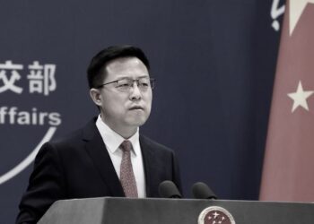 「戰狼」趙立堅真出事了？妻微博現異常