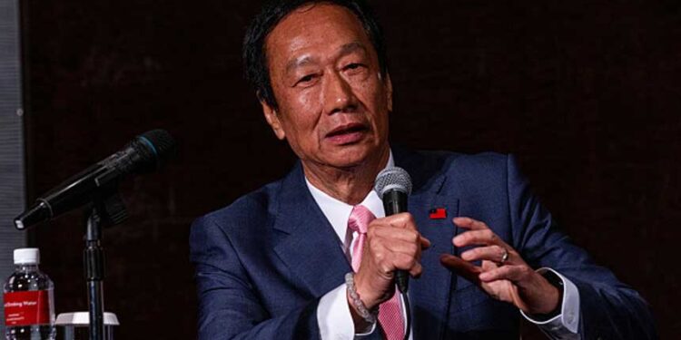 郭台銘退選後「被表態」 是否投票成謎 (圖片: Annabelle Chih/Getty Images)