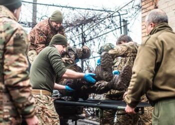 【俄烏戰爭】烏軍對克里米亞俄軍事目標襲擊逾180次 烏方要求國際調查俄軍機墜毀事件 習近平被邀出席烏克蘭問題峰會