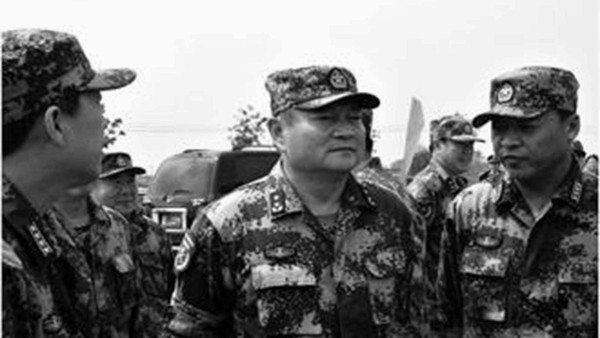 共軍全副武裝上春晚 黨媒釋中共軍委內鬥信號。圖中為張又俠(網絡圖片)
