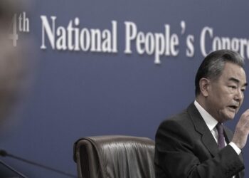 李強示弱VS王毅公開狠批美國 釋中共內部一片混亂？