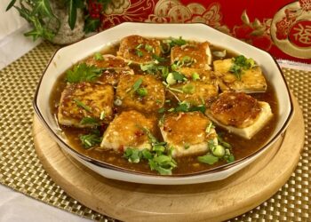 【梁廚美食】雨水/姬松茸黑蒜螺頭瘦肉湯/XO醬製作過程/ XO醬百花煎釀豆腐