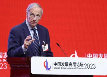 橋水：美股七雄現泡沫 中國不會有資金流入潮