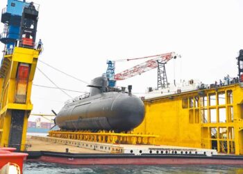 賴清德主張一次造完7艘後續潛艦