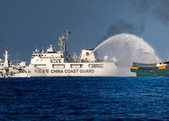 美日菲澳將舉行四國防長會議 美菲南海軍演戰艦遭中共尾隨