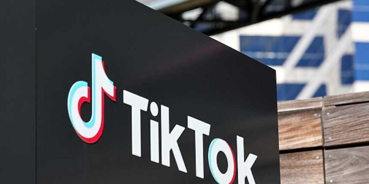 中共甚至將TikTok武器化,將其變成了一種戰爭工具。 (圖片: Mario Tama/Getty Images)