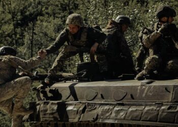 【俄烏戰爭】俄軍已進入查西夫亞爾東郊並稱又奪一村 烏軍又擊落一架蘇25戰機 瑞典3年內撥款65億歐元援烏 英國防大臣稱中共向俄提供致命援助
