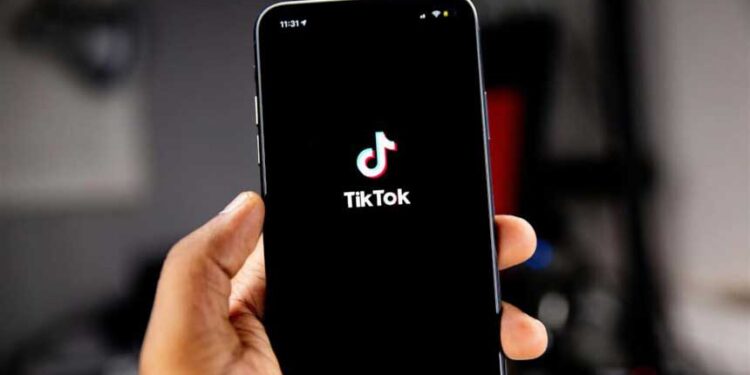 Tiktok全球團隊大規模裁員（圖取自Unsplash圖庫）