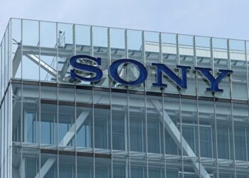 《攝影發燒友恩物：Sony突破性四色CCD芯片》_【廣結善緣千萬家(故事編)第一集】