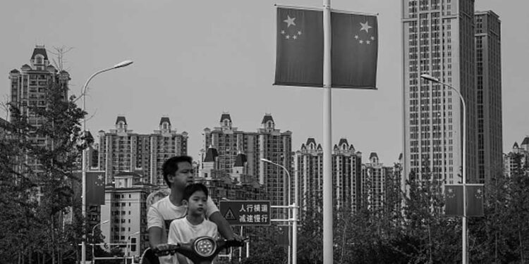 跌的只剩零頭! 深圳學區房樓價暴跌超過70%(Getty Images)