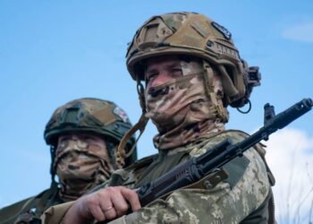 【俄烏戰爭】烏前線城鎮慘狀曝光 俄軍克里米亞訓練基地發生火災 電子戰綜合設施被摧毀 北約任命呂特為新任秘書長 歐盟同意制裁白俄羅斯