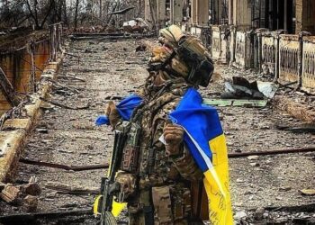 【俄烏戰爭】俄軍襲擊烏3地造成平民2死13傷 烏總參稱局勢“已得到控制” 澤連斯基稱未來幾周至關重要 烏克蘭版“六四”悼念日 向中共射出的第三支箭？