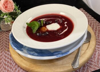 【梁廚美食】車厘子湯/鹹魚雞粒茄子豆腐煲/清炒紫胡蘿蔔蘆筍