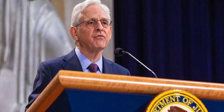 美國議員致信司法部長加蘭德(Merrick Garland)要求高校曝光中共政府捐助 (圖片:Anna Rose Layden/Getty Images)
