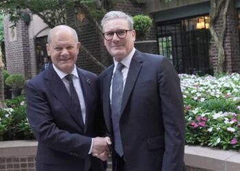 重塑與歐洲的關係 英首相訪問德法