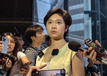 【香港要聞】民主終將得勝！伍健偉梁國雄無悔無怨；《華日》母公司逾300人聲援記協主席