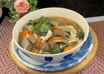 【梁廚美食】味噌牛蒡蒟蒻牛舌湯/瑤柱扒蠔菇枝竹紫色小西蘭花/咖喱薯仔魚蛋