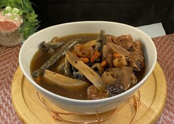 【梁廚美食】海南雞做法/李斯特菌/巴戟杜仲北芪煲鹿筋西施骨湯