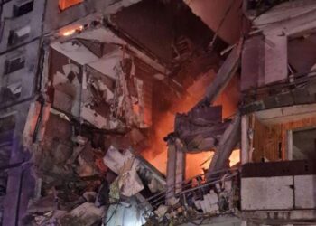 【俄烏戰爭】俄軍襲擊哈爾科夫高層建築已24人傷 俄否認與烏就停止能源襲擊進行談判 俄軍已佔領戰略要地塞利多夫 沃夫昌斯克慘狀曝光 美防長稱朝軍已赴庫爾斯克 烏徵兵16萬 美國制裁近助俄實體及個人 中港上榜