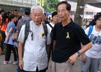 香港要聞】跨境鎮壓震驚全球 美英加歐盟齊譴責；荒唐！「民主之父」遭撤太平紳士 ；市民不滿創4年新高