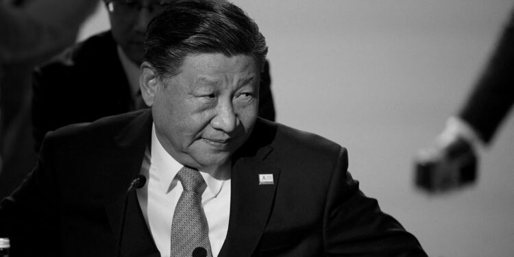 軍報挺「集體領導」何衛東缺席政治局會議 習近平再被剪裙邊?圖為習近平。(REUTERS/Carlos Barria)