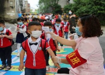中國總人口數連續三年減少