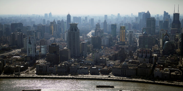 中共地方政府用房產抵債。(圖片來源:REUTERS/Aly Song)