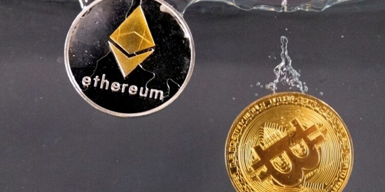 加密貨幣的圖騰設計。(REUTERS)