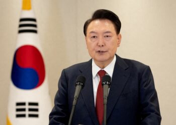 韓法院批准撤銷對尹錫悅總統逮捕令 但他仍將受審