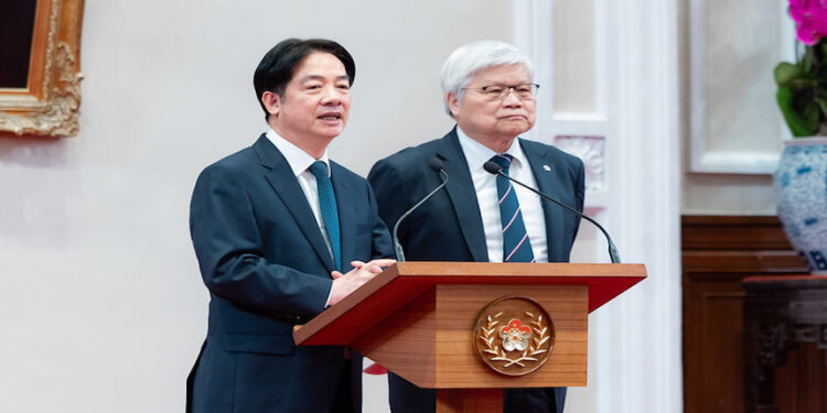 台灣賴清德總統周五與台積電董事長魏哲家舉行記者會（台灣總統府圖片）